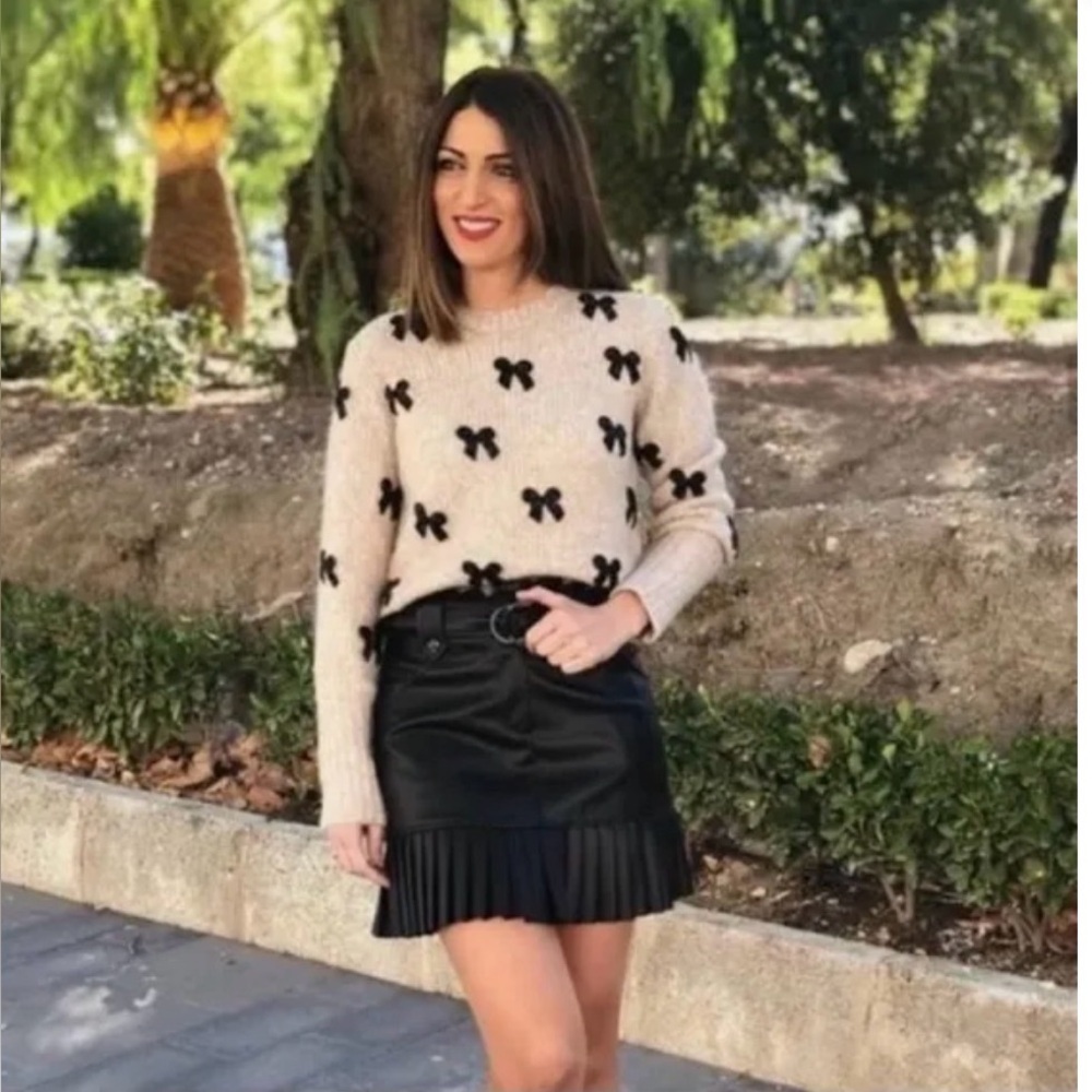 Zara bow sweater